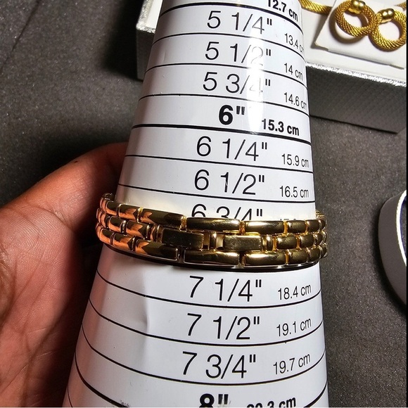 Gruen Ladies Quartz Watch GR7991 Working Set With Bracelet Necklace And Earrings - Picture 12 of 12